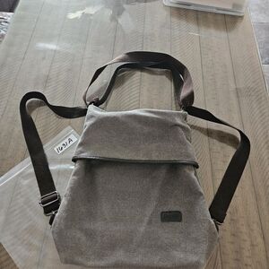 Dxyizu Canvas Natural Tan Shoulder Bag, Backpack, Crossbody Bag, Zip & Pockets